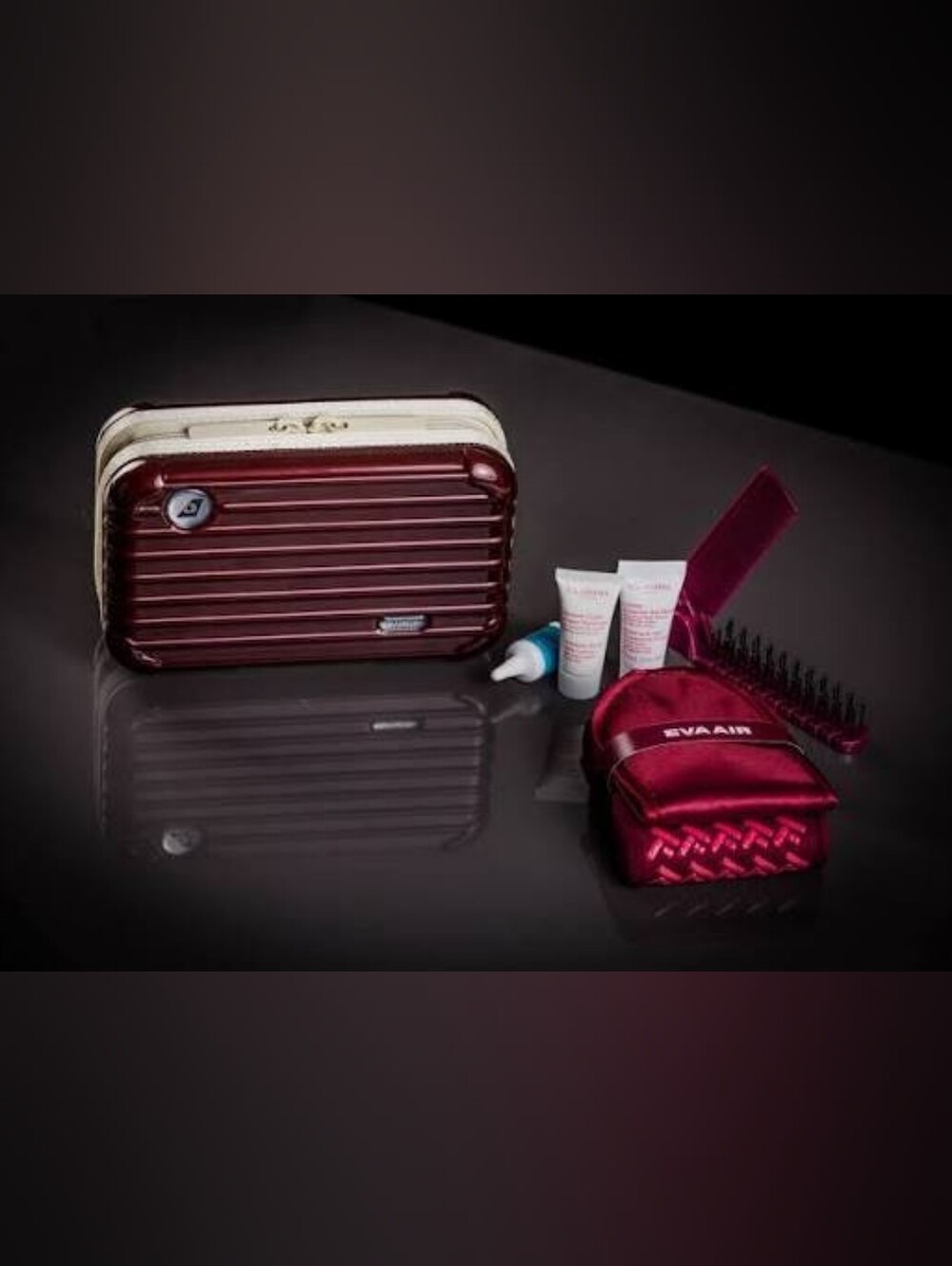 RIMOWA x EVA Air Carmona Red Limited Edition - Picture 9 of 9
